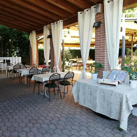 Hotel Eva 3*