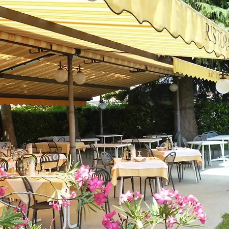 Eva Hotel Costermano