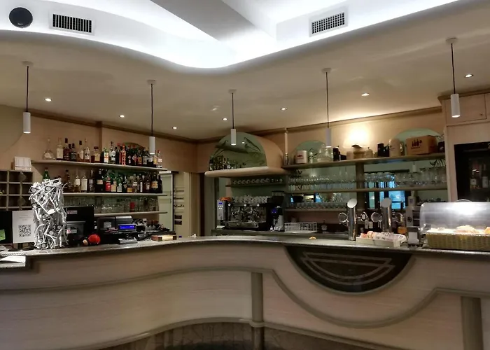 Hotel Eva Costermano