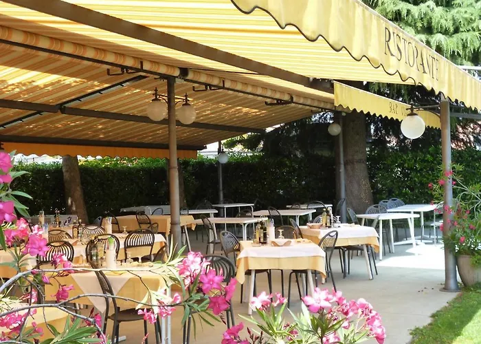 Eva ホテル コステロマーノ