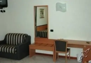 ホテル Eva コステロマーノ